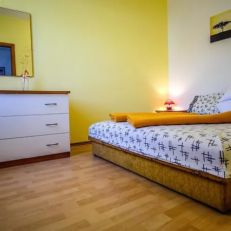 Shanti Apartment