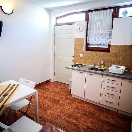 Shanti Apartment